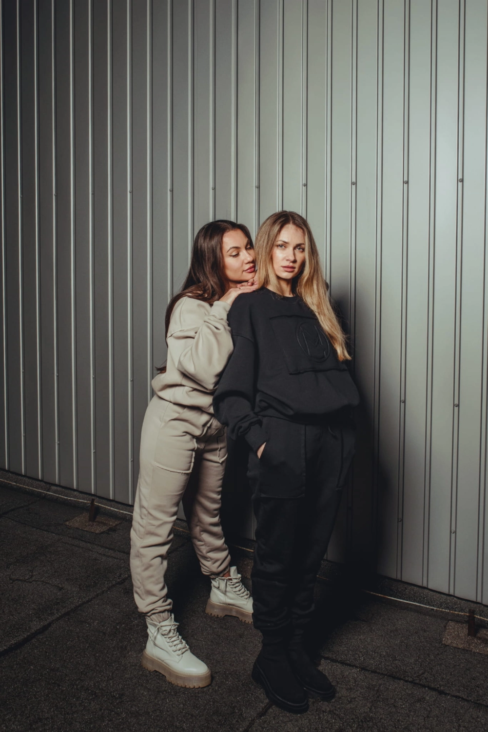EMBOSSED MN TRACKSUIT - BLACK OSTATNIE SZTUKI