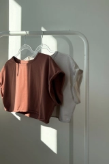 krótki t-shirt bare 3.jpg